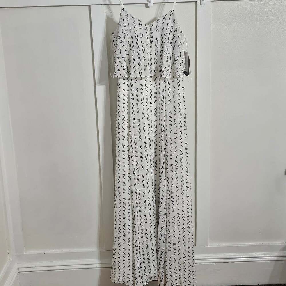 Halston NWT Size 6 Maxi Dress Black White Textured Overlay Minimalist Formal